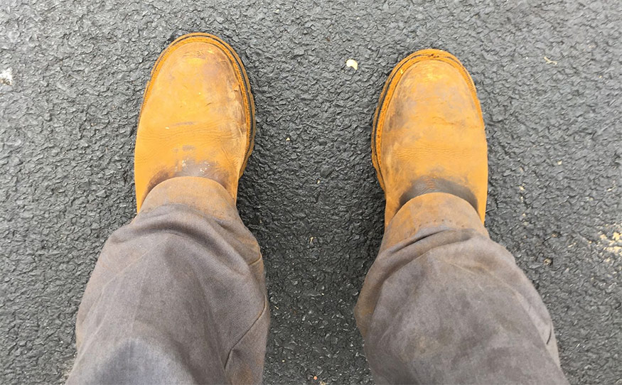 lawn rust on boots