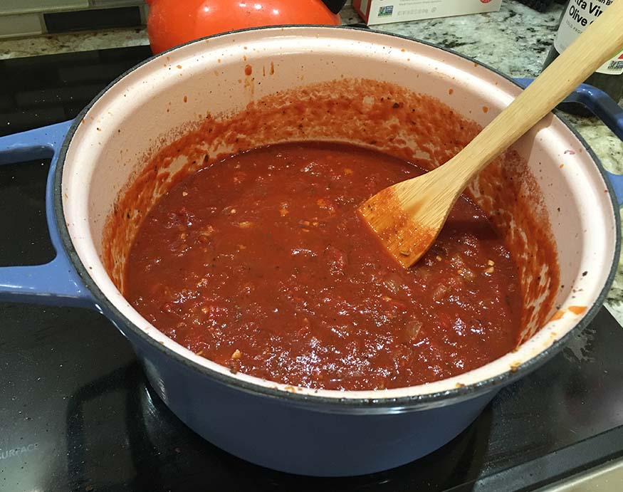 tomato sauce in the Misen Dutch Oven