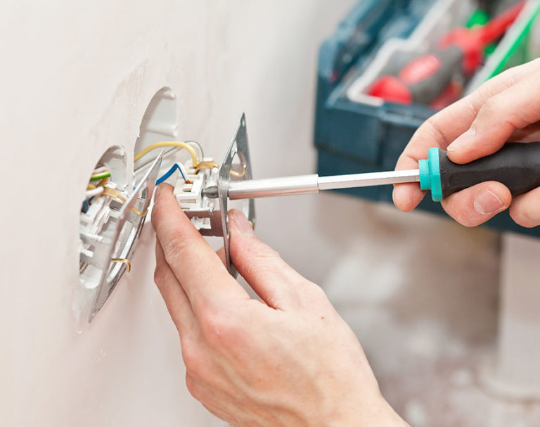 The Dangers Of Water And Electricity How To Avoid The Risks