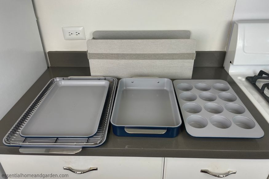 pan set of the Carway Home Bakeware