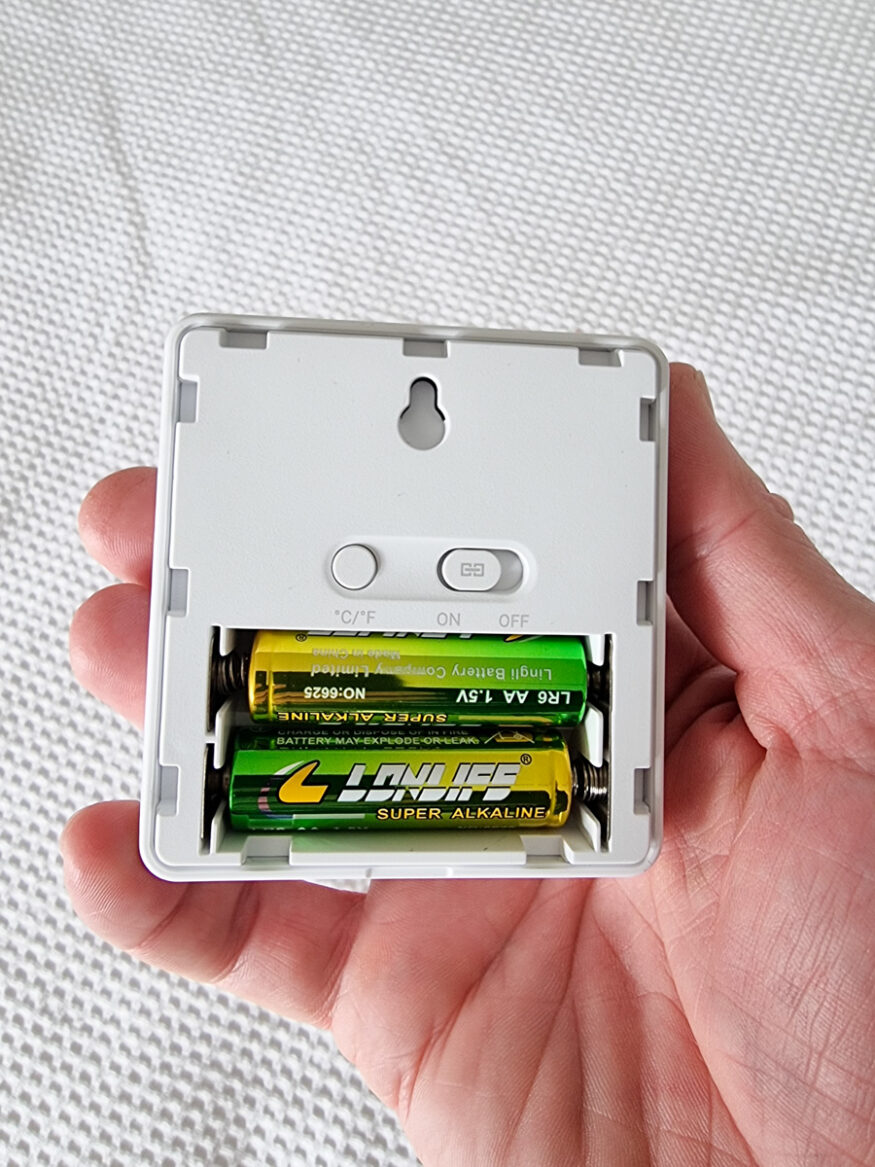 Inkbird IAM-T1 battery compartment